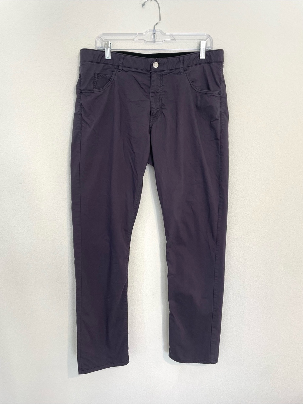 Nike Dri-Fit Men's Chino Pants in Deep Gray/Plum